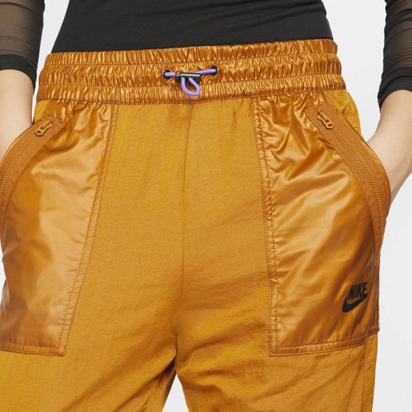 Nike Sportswear Women's Cargo Pants - Picture 3 of 8
